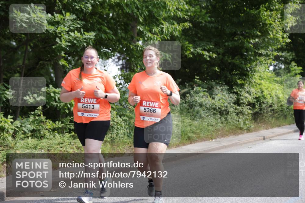 15.06.2025 - REWE Women's Run Jannik Wohlers http://msf.ph/oto/7942132 15.06.2025 10:15:49 Laufen 5413, 5366, 6399 meine-sportfotos.de