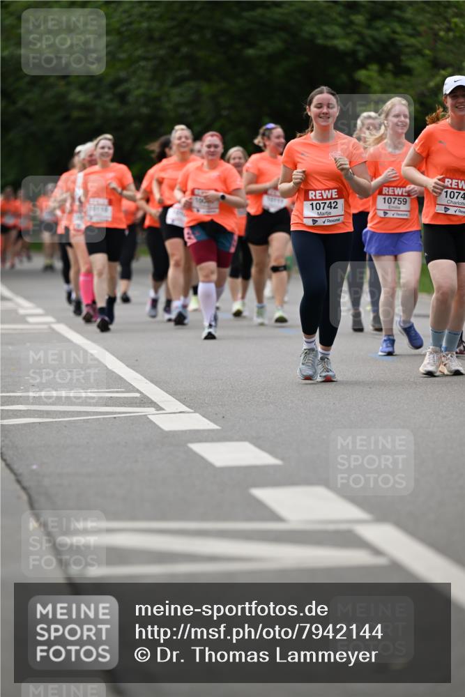15.06.2025 - REWE Women's Run Dr. Thomas Lammeyer http://msf.ph/oto/7942144 15.06.2025 09:21:32 Laufen 1074, 10759, 10742 meine-sportfotos.de