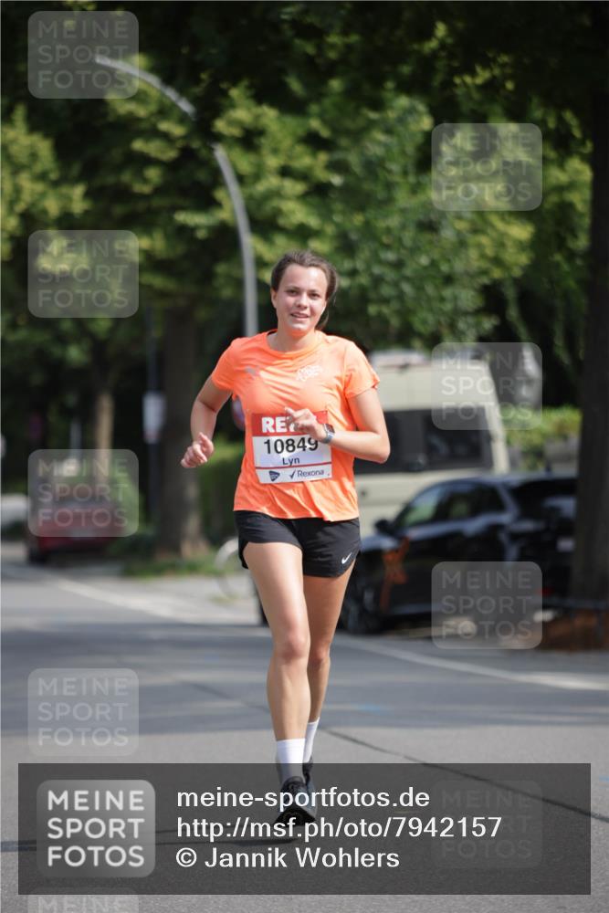 15.06.2025 - REWE Women's Run Jannik Wohlers http://msf.ph/oto/7942157 15.06.2025 08:46:38 Laufen 10849 meine-sportfotos.de