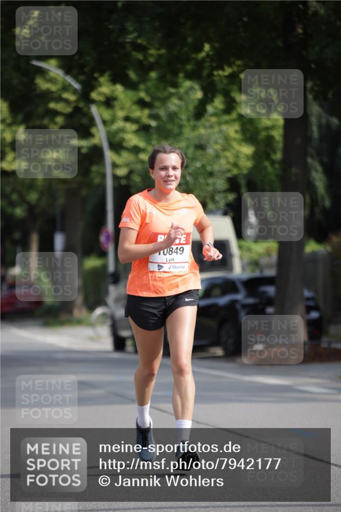 15.06.2025 - REWE Women's Run Jannik Wohlers http://msf.ph/oto/7942177 15.06.2025 08:46:38 Laufen 0849 meine-sportfotos.de