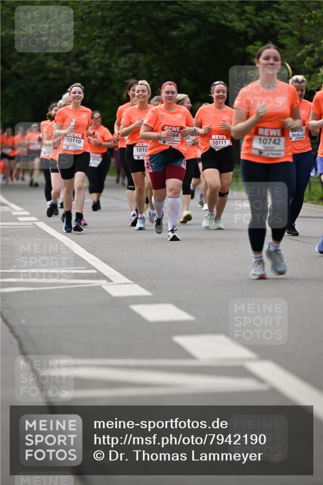 15.06.2025 - REWE Women's Run Dr. Thomas Lammeyer http://msf.ph/oto/7942190 15.06.2025 09:21:33 Laufen 64, 10111, 10110, 1010, 10742, 16655 meine-sportfotos.de