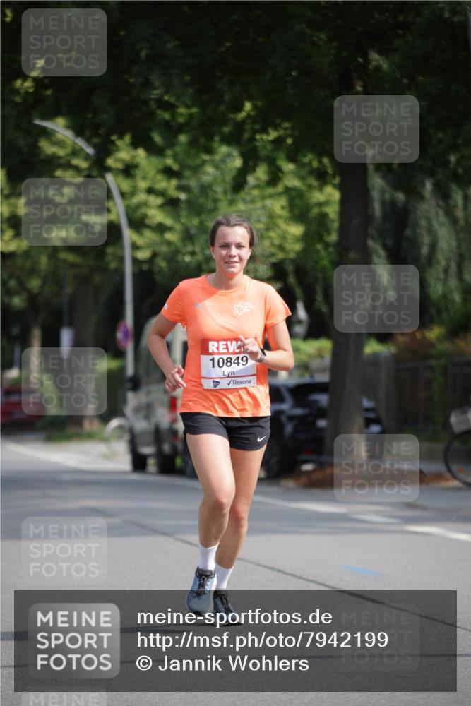 15.06.2025 - REWE Women's Run Jannik Wohlers http://msf.ph/oto/7942199 15.06.2025 08:46:39 Laufen 10849 meine-sportfotos.de