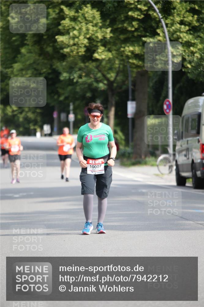 15.06.2025 - REWE Women's Run Jannik Wohlers http://msf.ph/oto/7942212 15.06.2025 09:59:59 Laufen 10007 meine-sportfotos.de