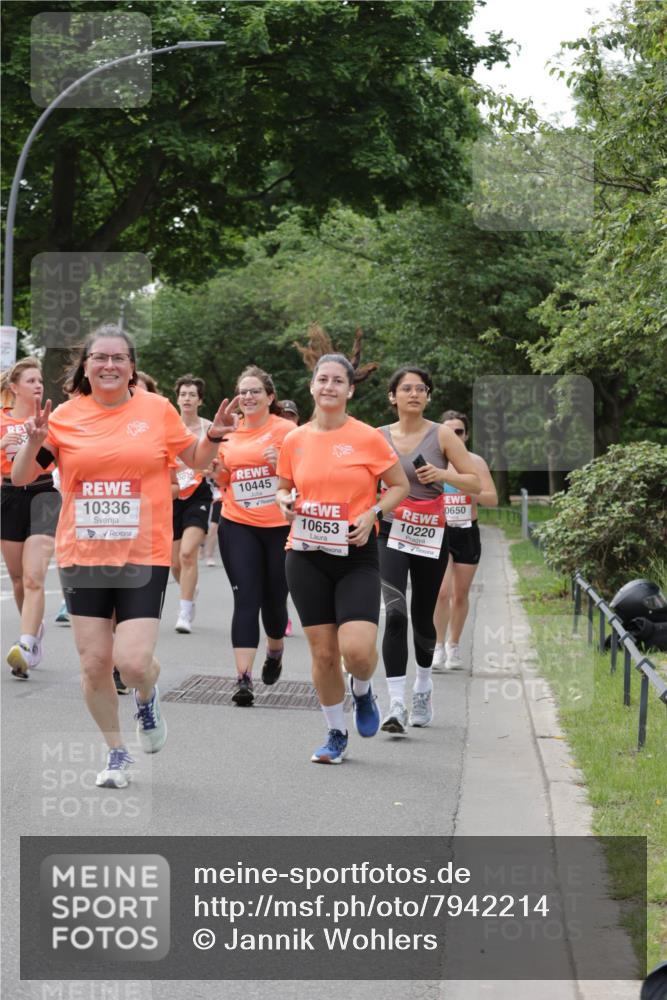 15.06.2025 - REWE Women's Run Jannik Wohlers http://msf.ph/oto/7942214 15.06.2025 08:28:30 Laufen 10336, 10445, 10653, 10220, 0650 meine-sportfotos.de