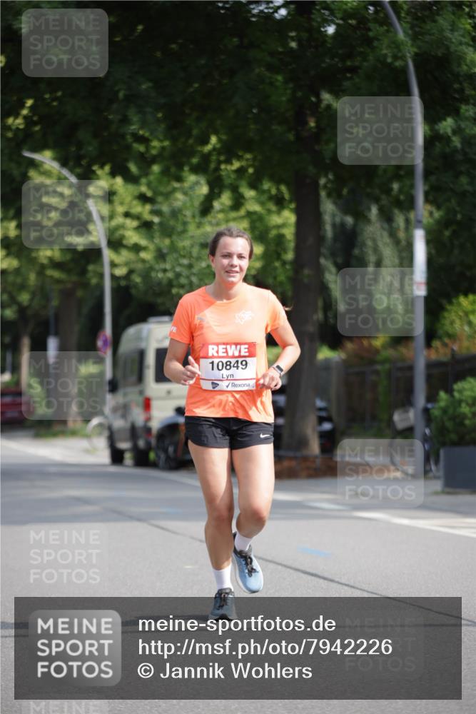 15.06.2025 - REWE Women's Run Jannik Wohlers http://msf.ph/oto/7942226 15.06.2025 08:46:39 Laufen 10849 meine-sportfotos.de
