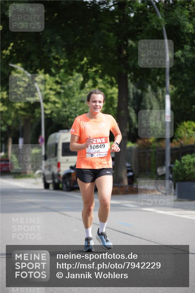 15.06.2025 - REWE Women's Run Jannik Wohlers http://msf.ph/oto/7942229 15.06.2025 08:46:39 Laufen 10849 meine-sportfotos.de