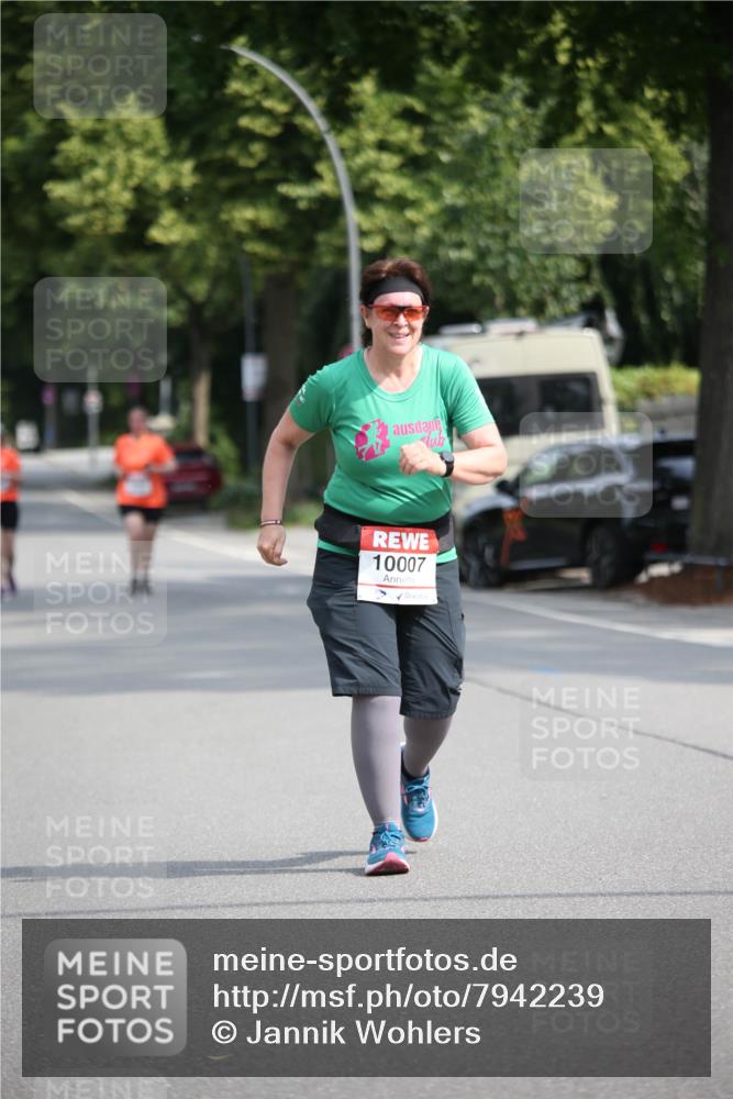 15.06.2025 - REWE Women's Run Jannik Wohlers http://msf.ph/oto/7942239 15.06.2025 10:00:04 Laufen 10007 meine-sportfotos.de