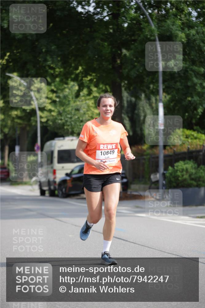 15.06.2025 - REWE Women's Run Jannik Wohlers http://msf.ph/oto/7942247 15.06.2025 08:46:39 Laufen 10849 meine-sportfotos.de