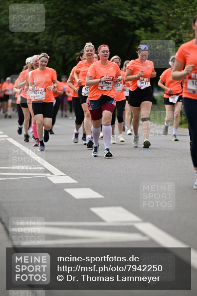 15.06.2025 - REWE Women's Run Dr. Thomas Lammeyer http://msf.ph/oto/7942250 15.06.2025 09:21:34 Laufen 10110, 10111 meine-sportfotos.de