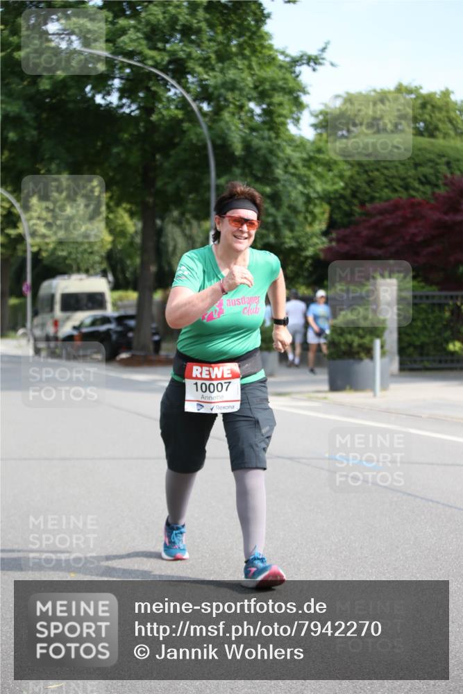 15.06.2025 - REWE Women's Run Jannik Wohlers http://msf.ph/oto/7942270 15.06.2025 10:00:07 Laufen 10007 meine-sportfotos.de