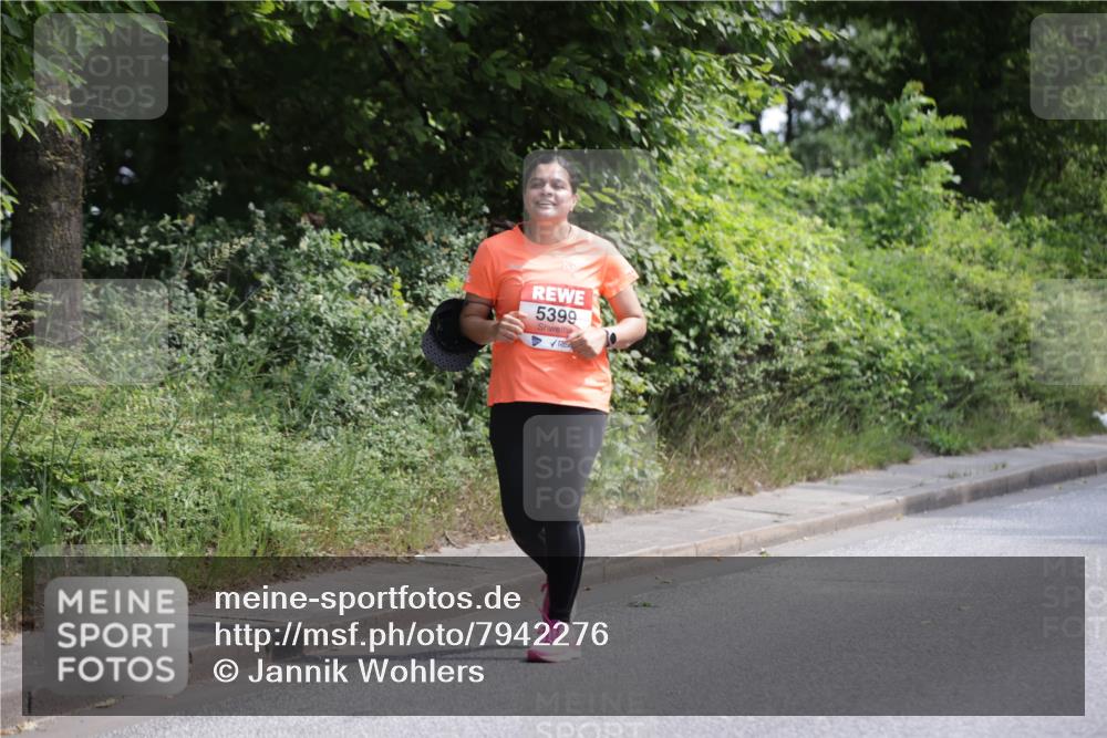 15.06.2025 - REWE Women's Run Jannik Wohlers http://msf.ph/oto/7942276 15.06.2025 10:15:52 Laufen 5399 meine-sportfotos.de