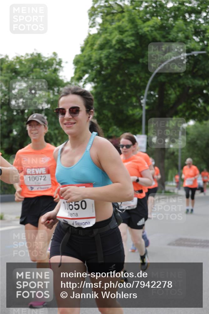 15.06.2025 - REWE Women's Run Jannik Wohlers http://msf.ph/oto/7942278 15.06.2025 08:28:35 Laufen 10072, 10650 meine-sportfotos.de