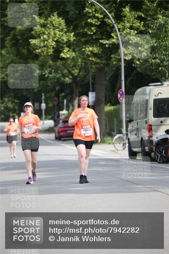 15.06.2025 - REWE Women's Run Jannik Wohlers http://msf.ph/oto/7942282 15.06.2025 10:00:10 Laufen 106, 10828 meine-sportfotos.de