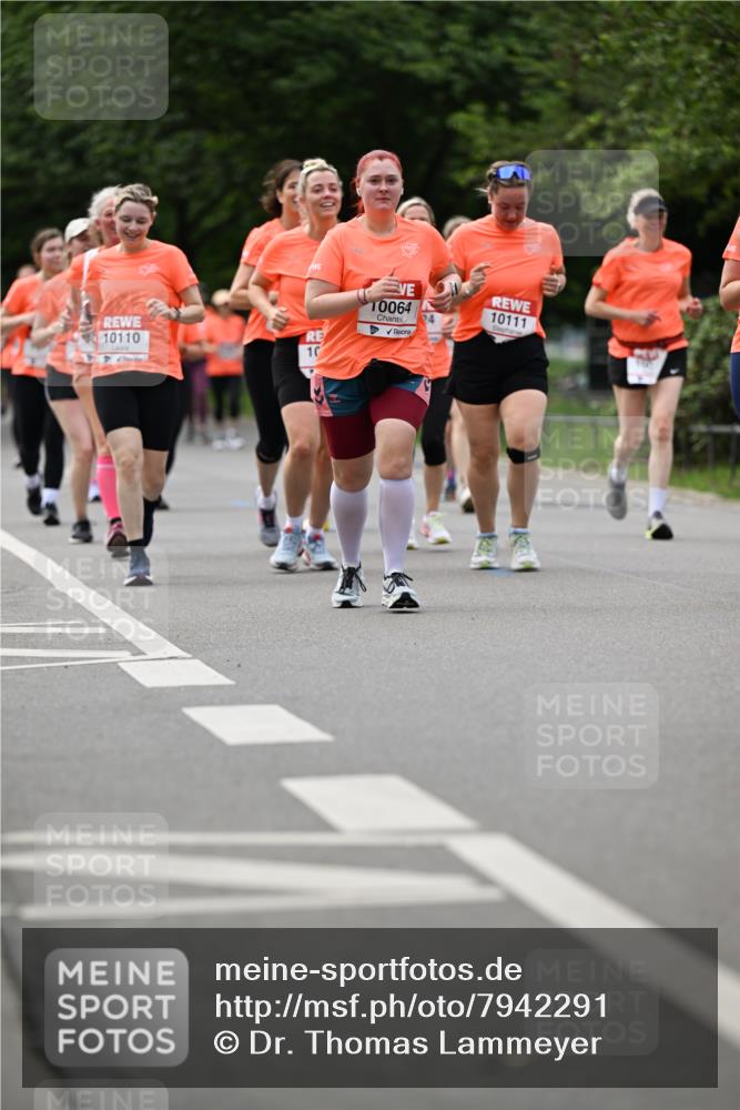 15.06.2025 - REWE Women's Run Dr. Thomas Lammeyer http://msf.ph/oto/7942291 15.06.2025 09:21:35 Laufen 10111, 10110, 10064 meine-sportfotos.de