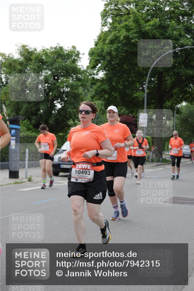 15.06.2025 - REWE Women's Run Jannik Wohlers http://msf.ph/oto/7942315 15.06.2025 08:28:35 Laufen 10544, 10493, 10351 meine-sportfotos.de