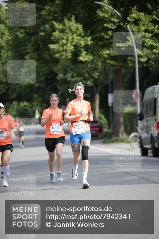 15.06.2025 - REWE Women's Run Jannik Wohlers http://msf.ph/oto/7942341 15.06.2025 08:46:42 Laufen 10158, 10262 meine-sportfotos.de