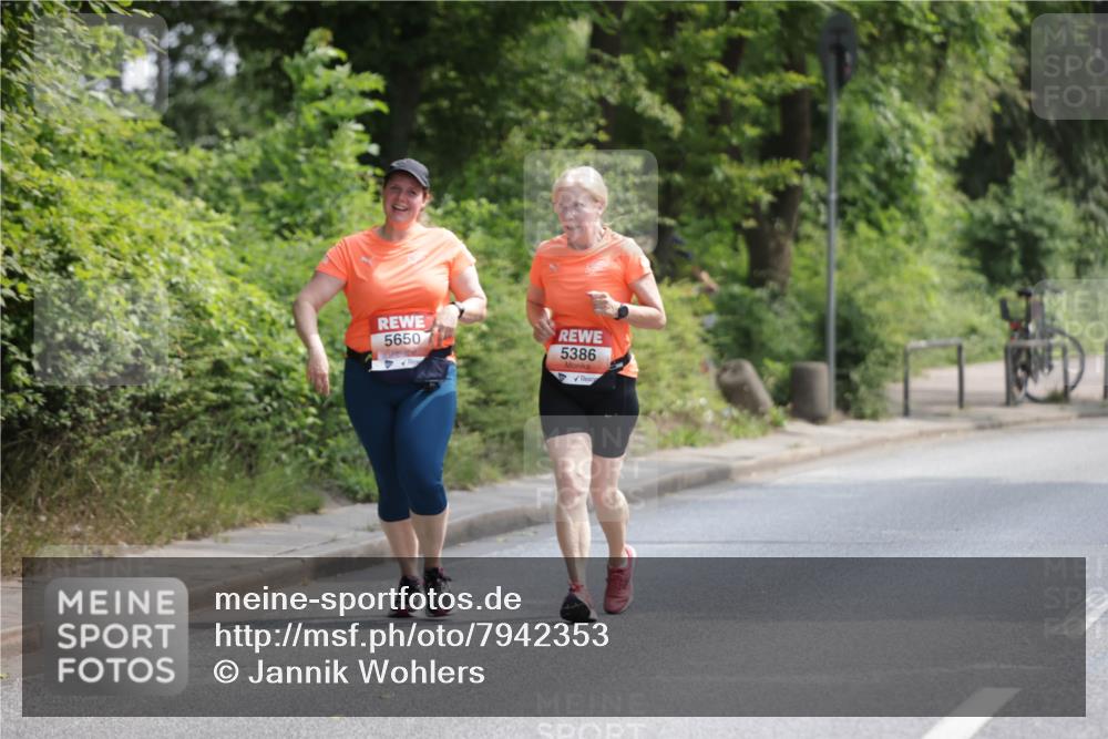 15.06.2025 - REWE Women's Run Jannik Wohlers http://msf.ph/oto/7942353 15.06.2025 10:15:55 Laufen 5650, 5386 meine-sportfotos.de