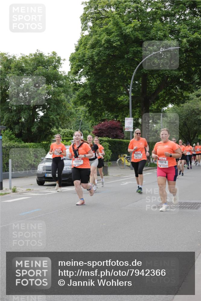 15.06.2025 - REWE Women's Run Jannik Wohlers http://msf.ph/oto/7942366 15.06.2025 08:28:37 Laufen 10316, 10351 meine-sportfotos.de