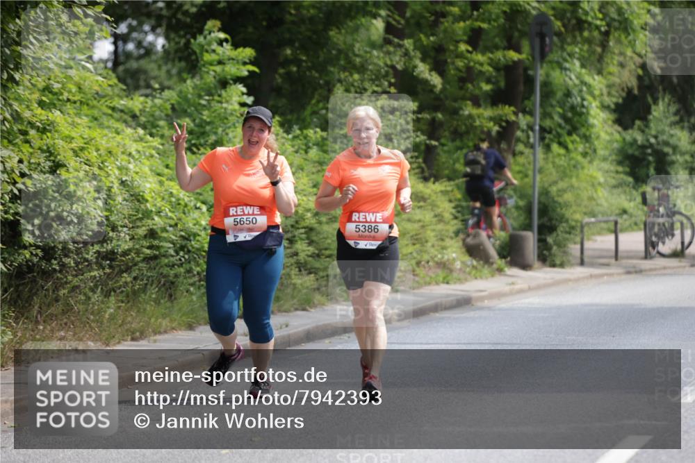 15.06.2025 - REWE Women's Run Jannik Wohlers http://msf.ph/oto/7942393 15.06.2025 10:15:55 Laufen 5650, 5386 meine-sportfotos.de