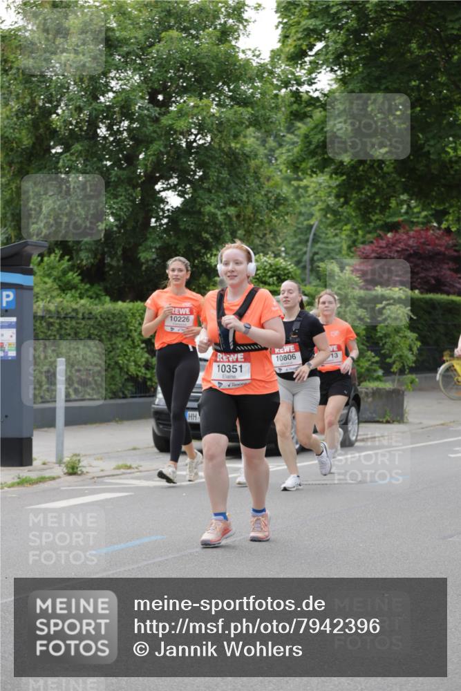 15.06.2025 - REWE Women's Run Jannik Wohlers http://msf.ph/oto/7942396 15.06.2025 08:28:38 Laufen 10226, 10806, 13, 10351 meine-sportfotos.de
