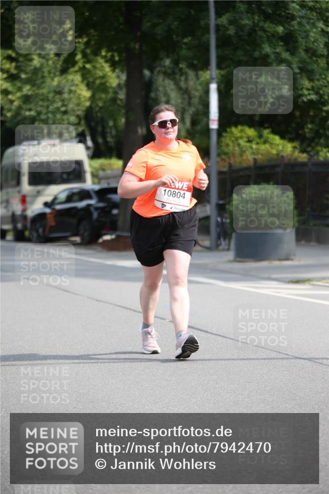 15.06.2025 - REWE Women's Run Jannik Wohlers http://msf.ph/oto/7942470 15.06.2025 10:00:29 Laufen 10804 meine-sportfotos.de