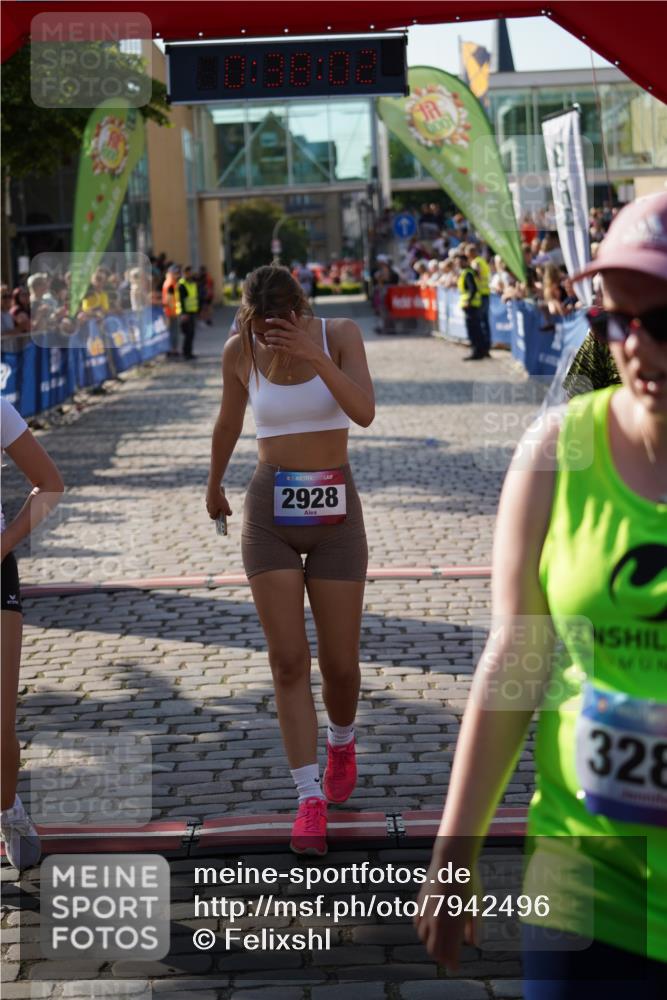 13.06.2025 - Holstenköstenlauf Felixshl http://msf.ph/oto/7942496 13.06.2025 18:08:03 Laufen 2335, 2922, 2928, 3243, 3747 meine-sportfotos.de