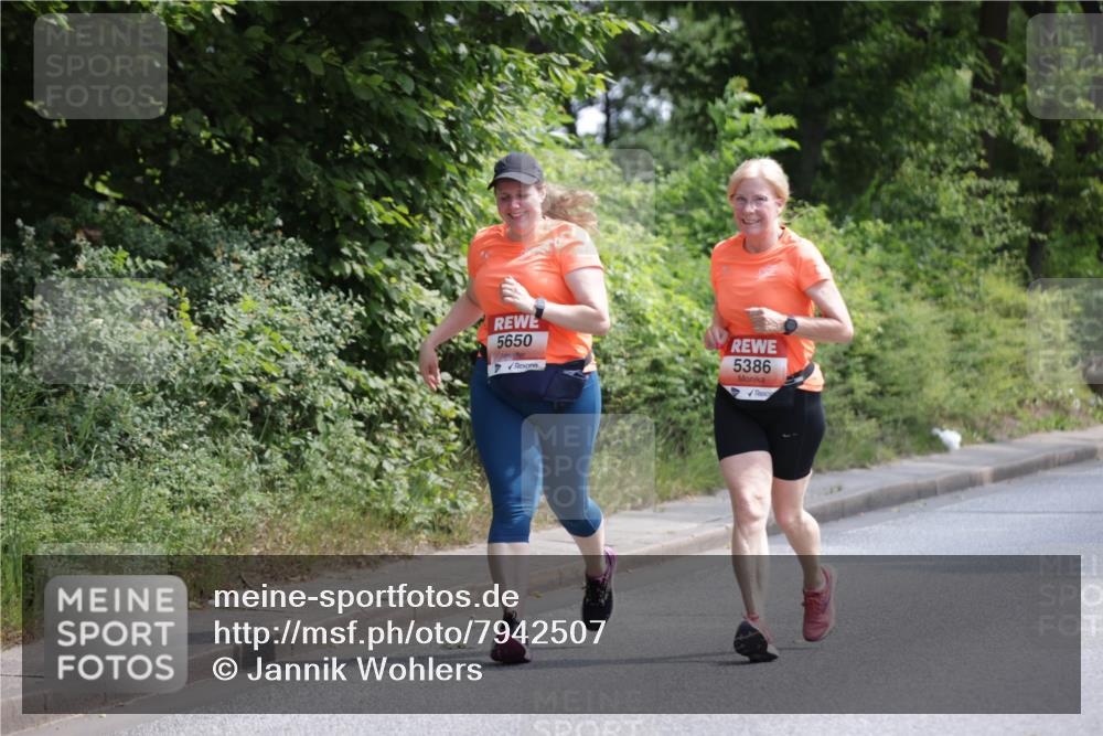 15.06.2025 - REWE Women's Run Jannik Wohlers http://msf.ph/oto/7942507 15.06.2025 10:15:57 Laufen 5650, 5386 meine-sportfotos.de