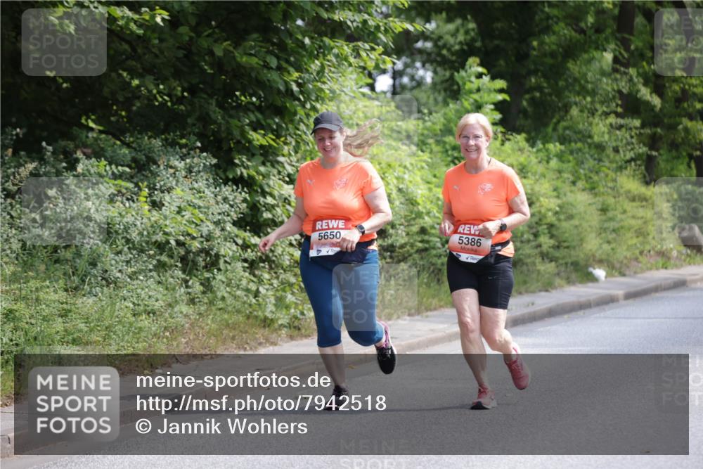 15.06.2025 - REWE Women's Run Jannik Wohlers http://msf.ph/oto/7942518 15.06.2025 10:15:57 Laufen 5650, 5386 meine-sportfotos.de