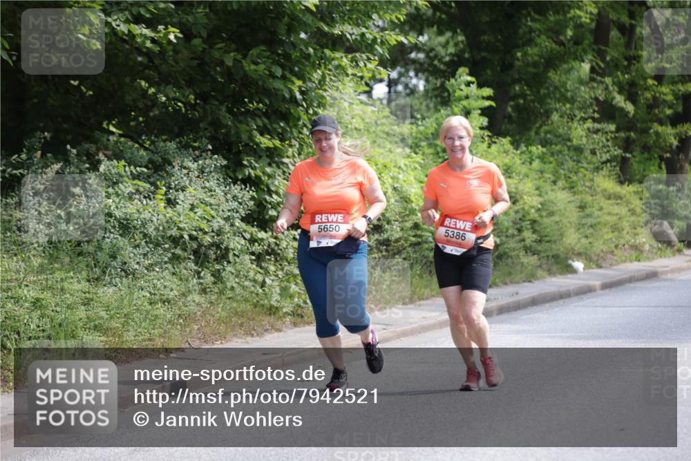 15.06.2025 - REWE Women's Run Jannik Wohlers http://msf.ph/oto/7942521 15.06.2025 10:15:57 Laufen 5650, 5386 meine-sportfotos.de