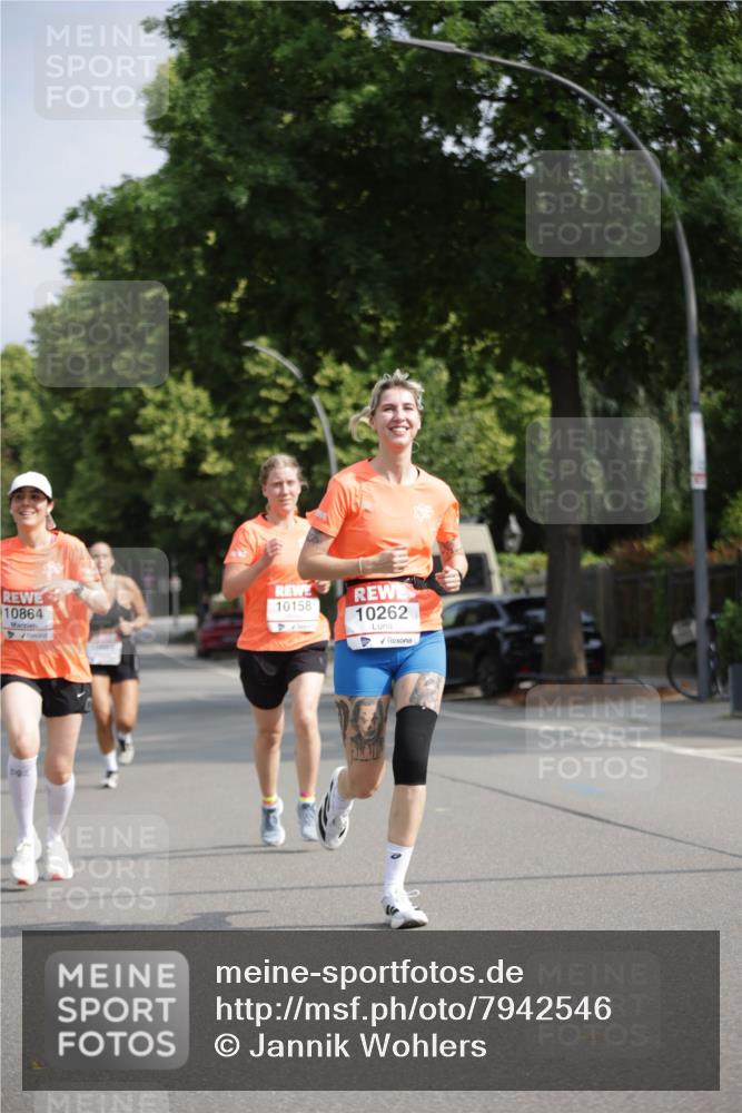 15.06.2025 - REWE Women's Run Jannik Wohlers http://msf.ph/oto/7942546 15.06.2025 08:46:45 Laufen 10864, 10158, 10262 meine-sportfotos.de