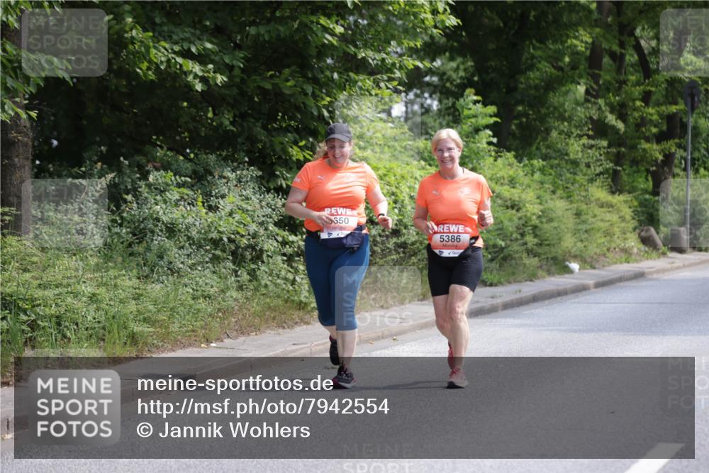15.06.2025 - REWE Women's Run Jannik Wohlers http://msf.ph/oto/7942554 15.06.2025 10:15:57 Laufen 3650, 5386 meine-sportfotos.de