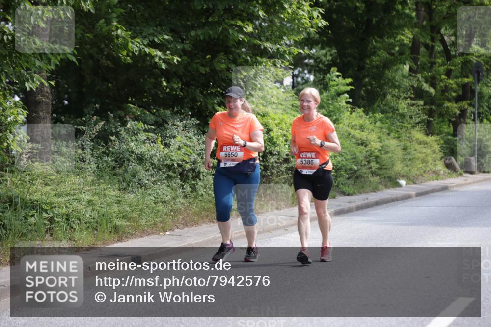 15.06.2025 - REWE Women's Run Jannik Wohlers http://msf.ph/oto/7942576 15.06.2025 10:15:57 Laufen 5650, 5386 meine-sportfotos.de