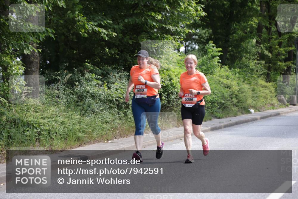 15.06.2025 - REWE Women's Run Jannik Wohlers http://msf.ph/oto/7942591 15.06.2025 10:15:58 Laufen 5650, 5386 meine-sportfotos.de