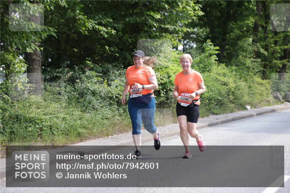 15.06.2025 - REWE Women's Run Jannik Wohlers http://msf.ph/oto/7942601 15.06.2025 10:15:58 Laufen 5650, 5386 meine-sportfotos.de