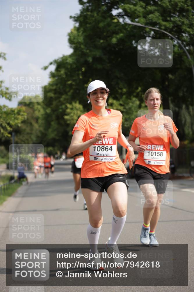 15.06.2025 - REWE Women's Run Jannik Wohlers http://msf.ph/oto/7942618 15.06.2025 08:46:47 Laufen 10864, 10158 meine-sportfotos.de