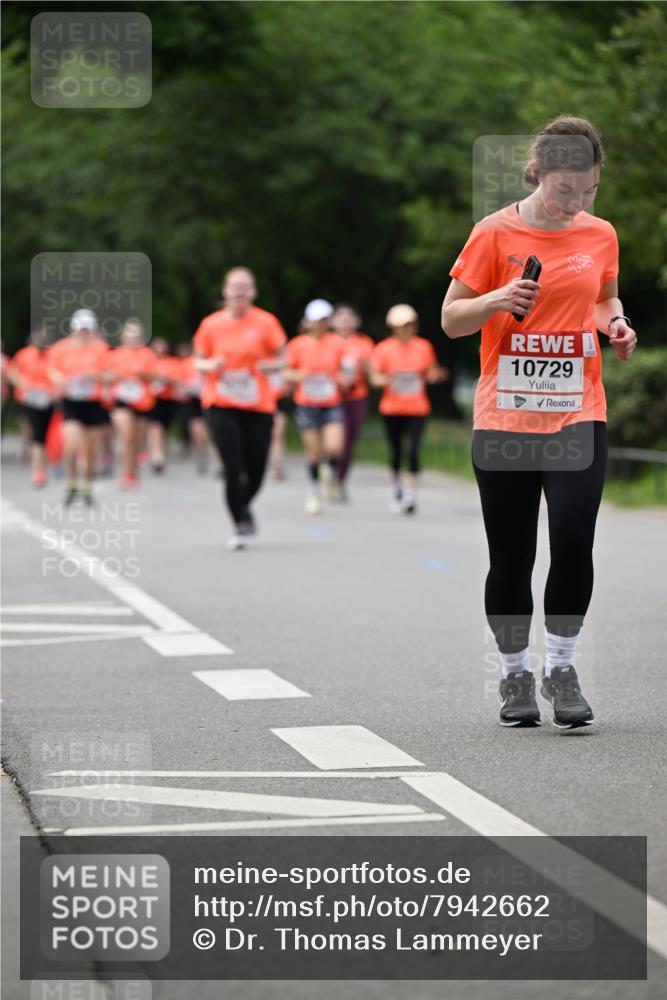 15.06.2025 - REWE Women's Run Dr. Thomas Lammeyer http://msf.ph/oto/7942662 15.06.2025 09:21:44 Laufen 10720, 10729 meine-sportfotos.de