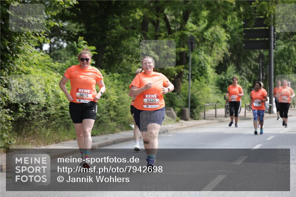 15.06.2025 - REWE Women's Run Jannik Wohlers http://msf.ph/oto/7942698 15.06.2025 10:16:10 Laufen 5675, 5320, 103 meine-sportfotos.de