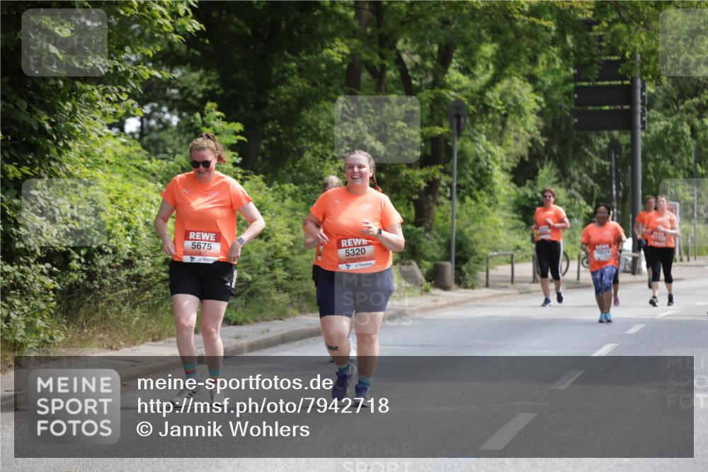 15.06.2025 - REWE Women's Run Jannik Wohlers http://msf.ph/oto/7942718 15.06.2025 10:16:11 Laufen 5675, 5320, 10333 meine-sportfotos.de