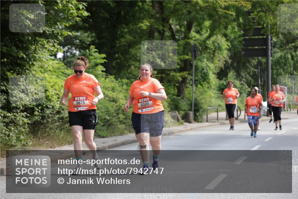 15.06.2025 - REWE Women's Run Jannik Wohlers http://msf.ph/oto/7942747 15.06.2025 10:16:11 Laufen 5675, 5320, 10333 meine-sportfotos.de