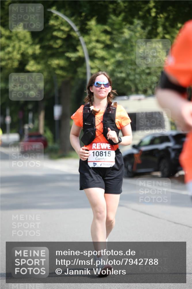 15.06.2025 - REWE Women's Run Jannik Wohlers http://msf.ph/oto/7942788 15.06.2025 10:00:59 Laufen 10815 meine-sportfotos.de