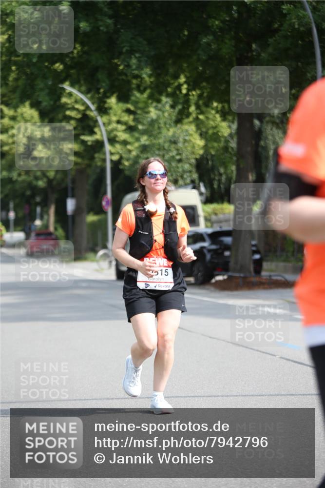 15.06.2025 - REWE Women's Run Jannik Wohlers http://msf.ph/oto/7942796 15.06.2025 10:00:59 Laufen 15 meine-sportfotos.de