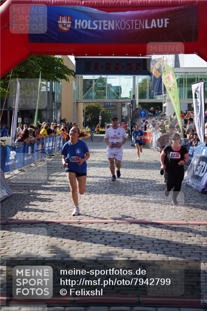 13.06.2025 - Holstenköstenlauf Felixshl http://msf.ph/oto/7942799 13.06.2025 18:08:27 Laufen 2660, 3001, 3028, 3625 meine-sportfotos.de