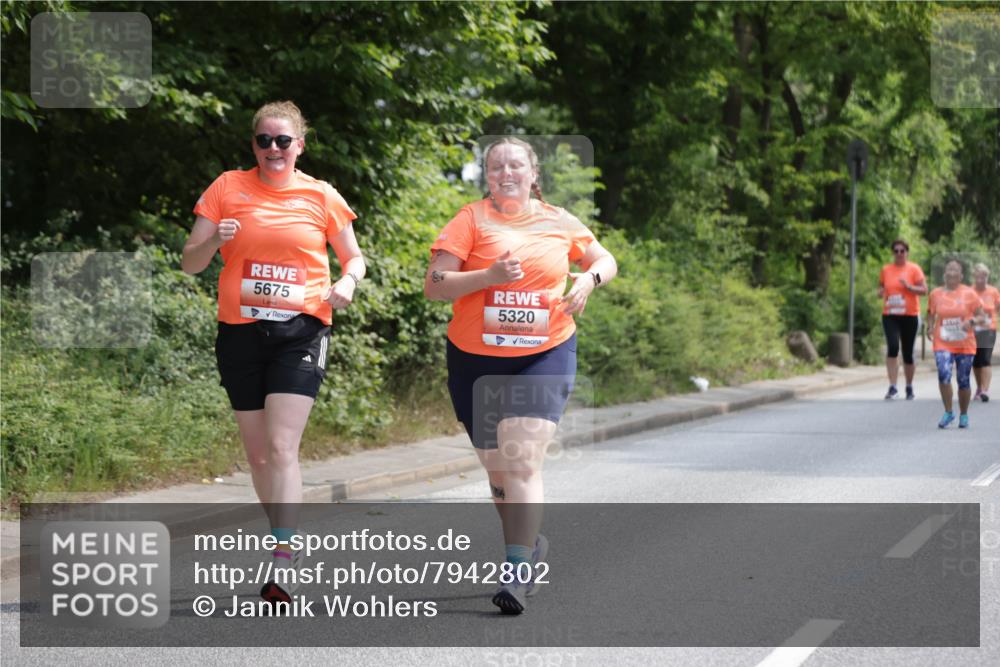 15.06.2025 - REWE Women's Run Jannik Wohlers http://msf.ph/oto/7942802 15.06.2025 10:16:14 Laufen 5675, 5320, 1033 meine-sportfotos.de