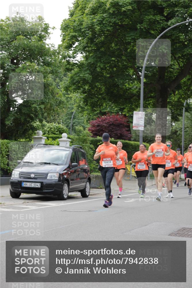15.06.2025 - REWE Women's Run Jannik Wohlers http://msf.ph/oto/7942838 15.06.2025 08:28:45 Laufen 1043, 10415 meine-sportfotos.de
