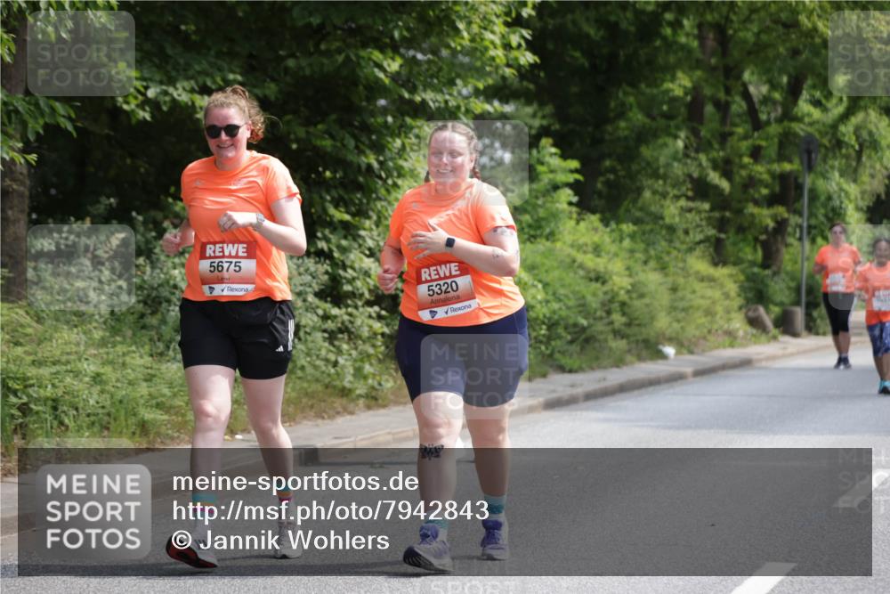 15.06.2025 - REWE Women's Run Jannik Wohlers http://msf.ph/oto/7942843 15.06.2025 10:16:14 Laufen 5675, 5320, 1633 meine-sportfotos.de