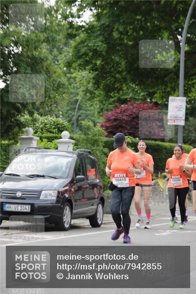 15.06.2025 - REWE Women's Run Jannik Wohlers http://msf.ph/oto/7942855 15.06.2025 08:28:45 Laufen 1043, 10415, 2925, 10596 meine-sportfotos.de