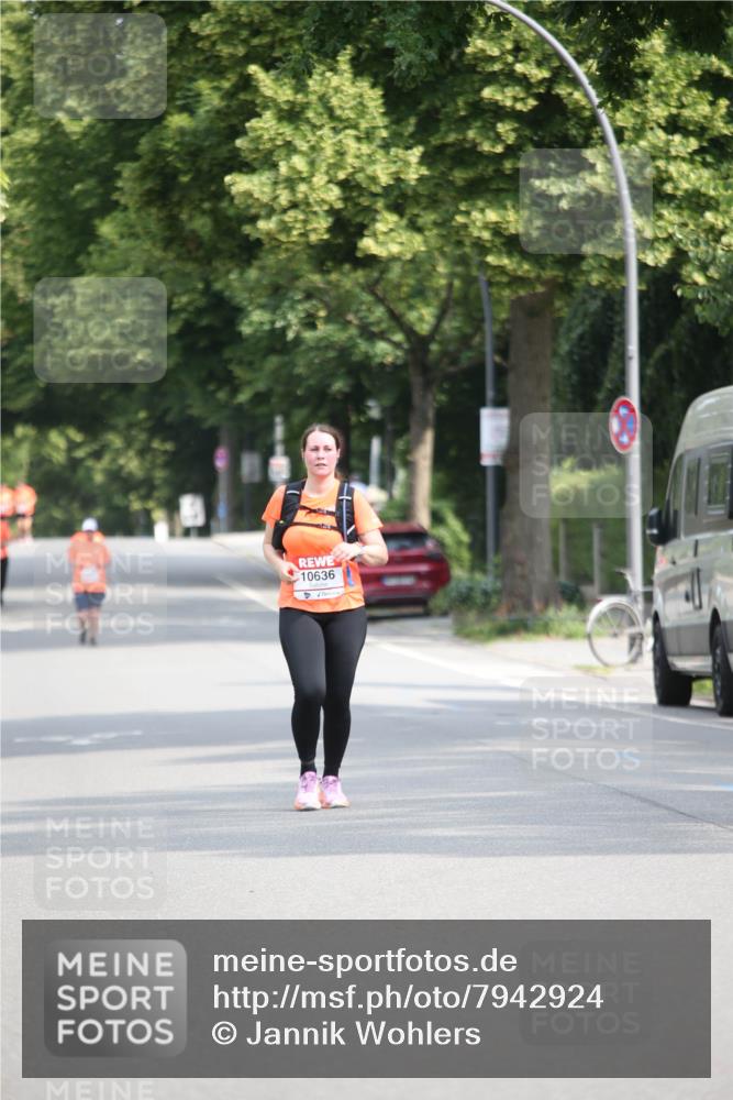 15.06.2025 - REWE Women's Run Jannik Wohlers http://msf.ph/oto/7942924 15.06.2025 10:01:10 Laufen 10636 meine-sportfotos.de