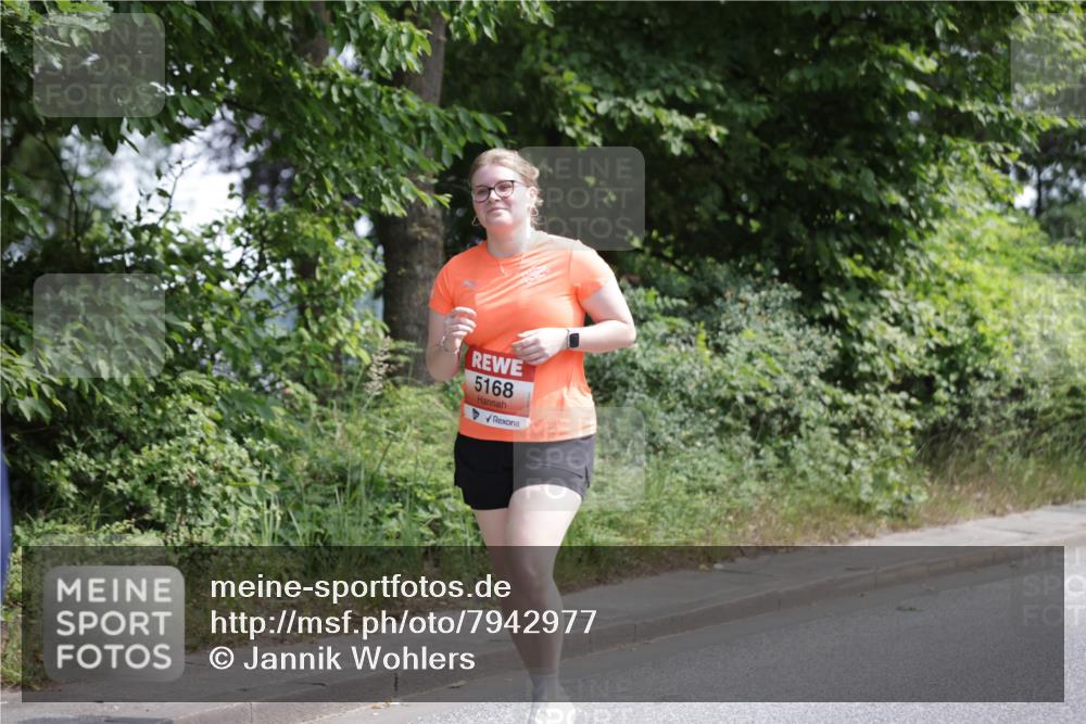 15.06.2025 - REWE Women's Run Jannik Wohlers http://msf.ph/oto/7942977 15.06.2025 10:16:17 Laufen 5168 meine-sportfotos.de