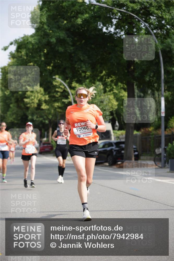 15.06.2025 - REWE Women's Run Jannik Wohlers http://msf.ph/oto/7942984 15.06.2025 08:46:58 Laufen 10066 meine-sportfotos.de