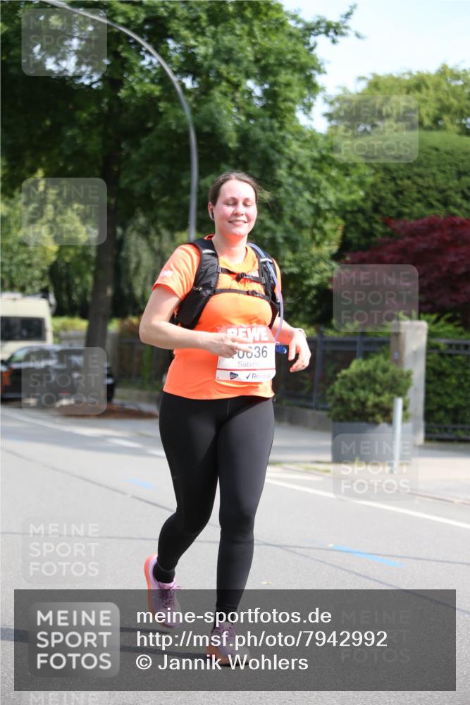 15.06.2025 - REWE Women's Run Jannik Wohlers http://msf.ph/oto/7942992 15.06.2025 10:01:20 Laufen 0636 meine-sportfotos.de